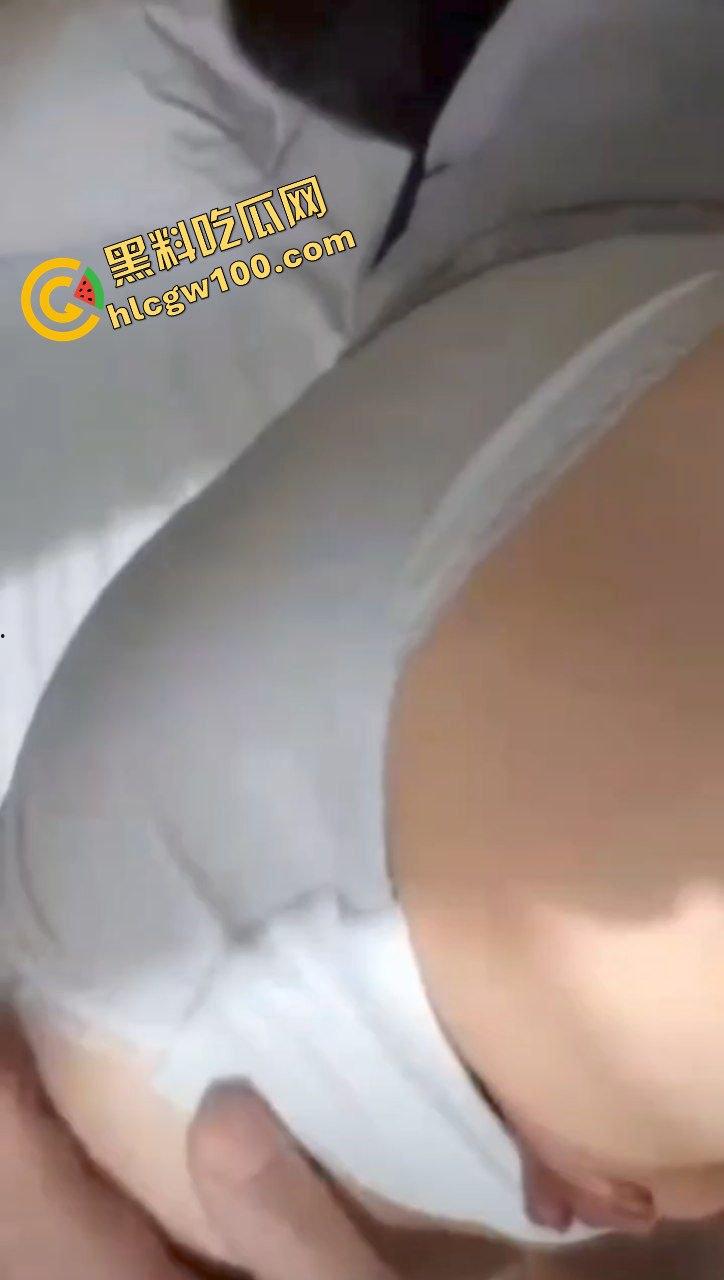 达州高级语文中学反差骚货眼镜妹『空灵』高考失利复读 压力大放假约炮大哥开房做爱!原创独家曝光流出!-7