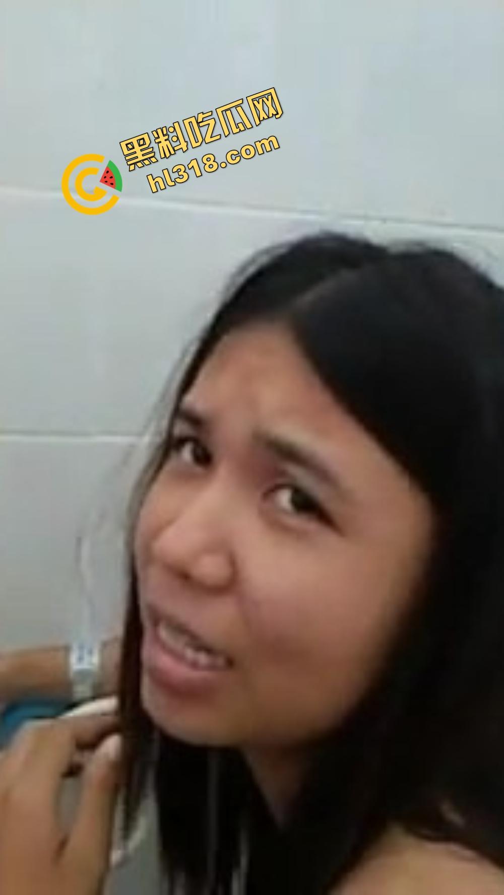 生病挂吊瓶了还不忘操逼，39度高烧逼都不放过，狠人就是狠，洗澡举着吊瓶都能操！-13