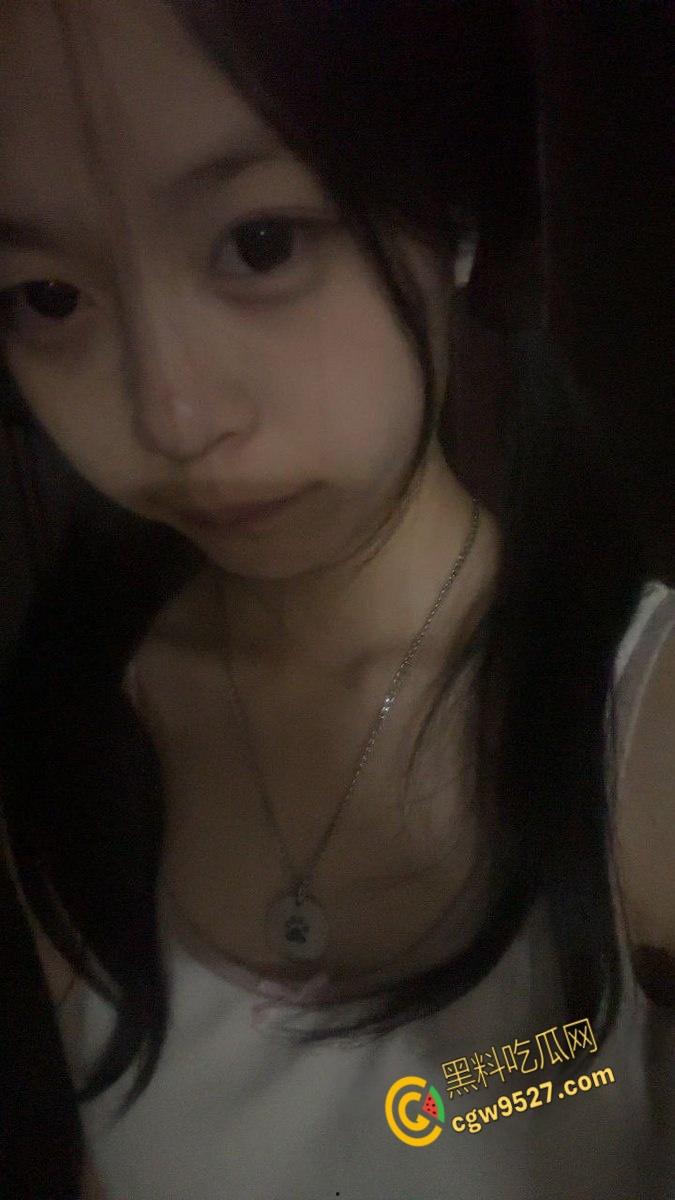 极品清纯女友【宋雨文】,微胖的身材干起来才是最带感的,托着蜜桃臀女上骑乘,呻吟声魅惑入骨 !-5