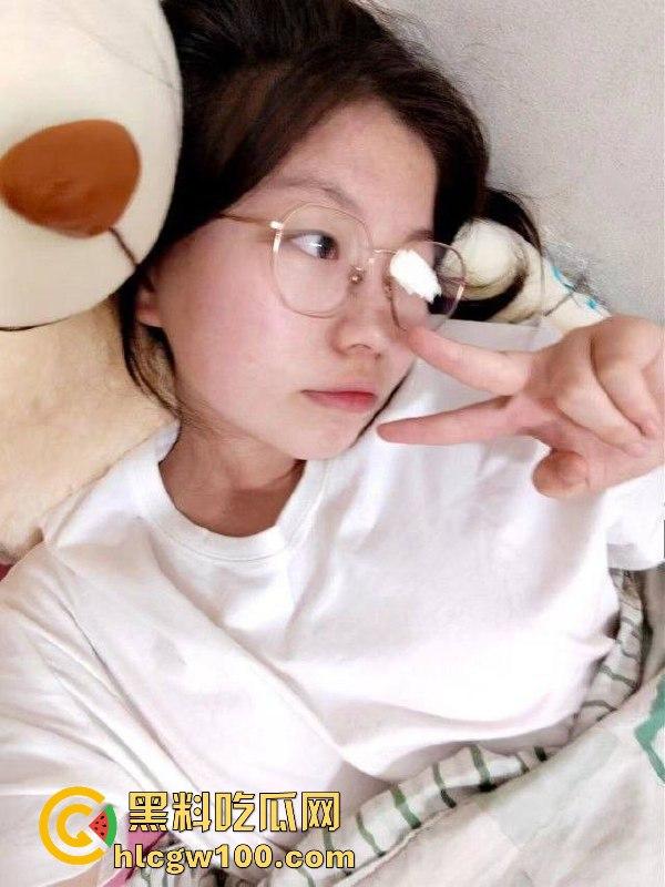 山东职业学校高三学生【李冰冰】调教视频曝光，勾搭网友被调教成乖巧小母狗。-6