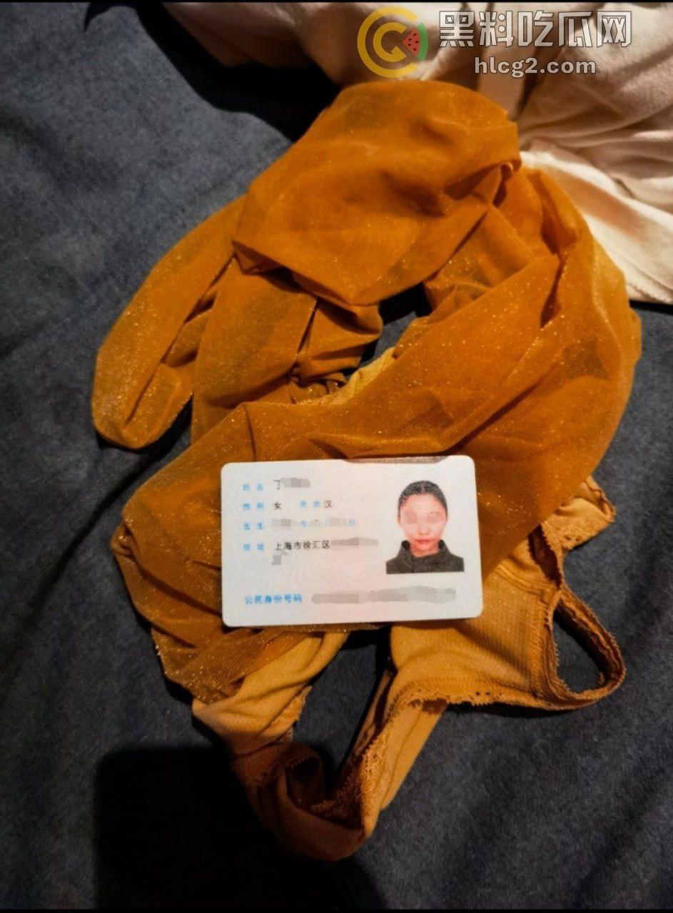 上海财经女大学生「丁一卓」白天乖巧,夜晚转变为性感小母狗!长腿美貌大揭秘-3