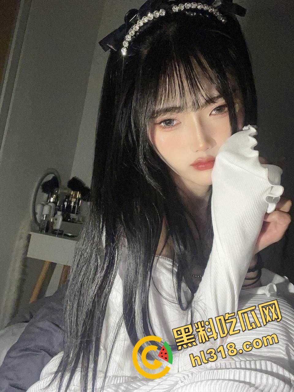 酒店调教极品嫩妹,清纯校花可御可萝,空姐学生制服诱惑十足,插B真实还原小情侣的私密性生活 !-1