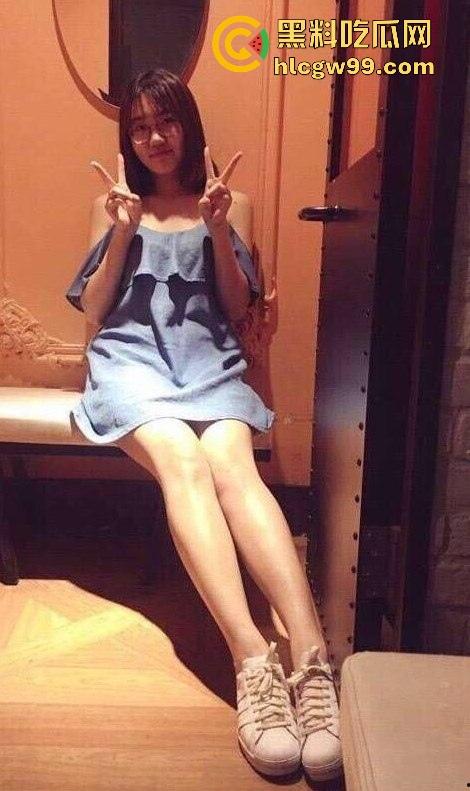 黑龙江哈尔滨医科大学反差女大【杨静】毕业分手后被渣男曝光泄密,娇喘浪叫又骚又主动!-1