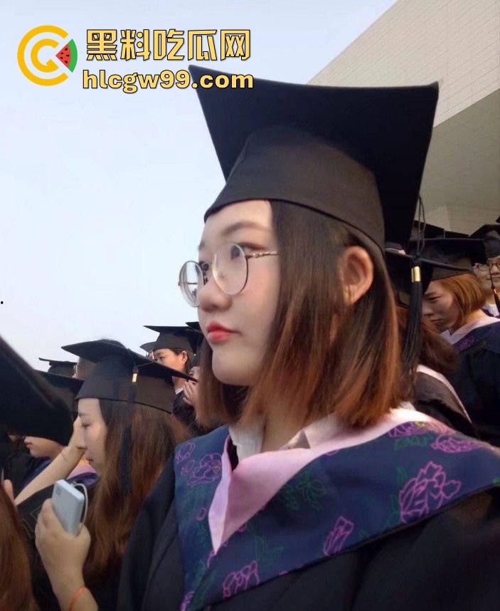 黑龙江哈尔滨医科大学反差女大【杨静】毕业分手后被渣男曝光泄密,娇喘浪叫又骚又主动!-3