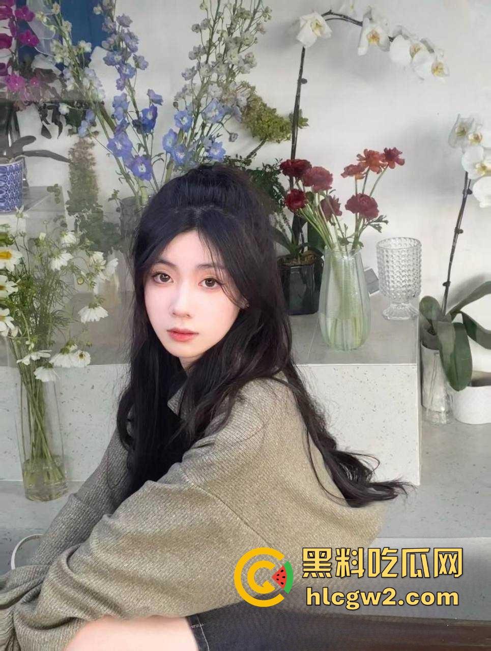 厦门永劫网瘾少女『方若瑶』被爆!骚得无药可救 全网最粉粉嫩鲍鱼被无套乱操,舔鸡巴舔到满脸精液!-16