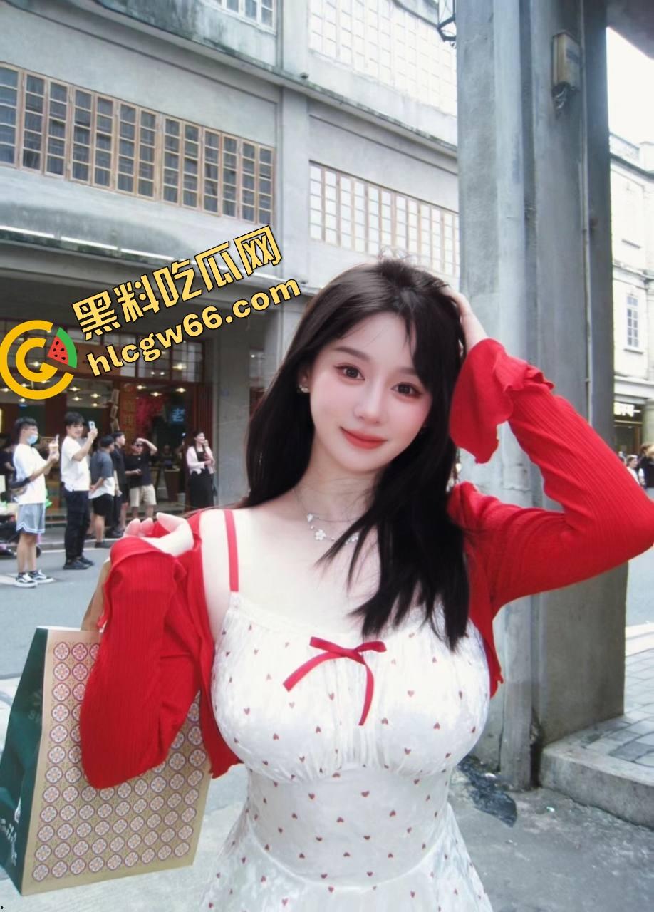 上海浦东淘宝模特『兰兰』是假模特真卖逼,白虎小穴蜜桃臀,全国飞着被操,蜜桃臀后入一插就浪叫!-2