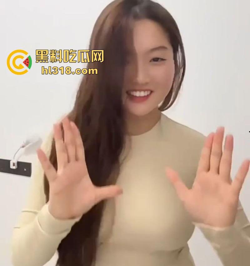 吉林微胖舞蹈生【张飞燕】热舞视频曝光，全裸展示美乳翘臀嫩逼，柔美的动作拨乱心弦，脸穴同框尺度惊人！-3