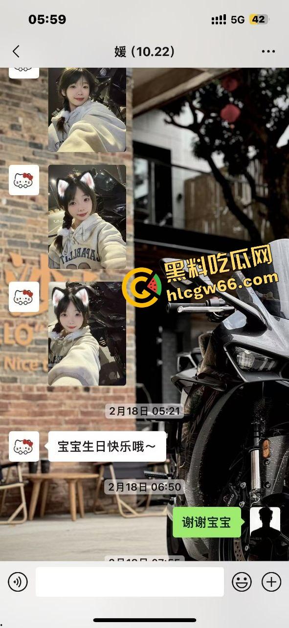 佛山摩媛『飞飞』脚踩男友骑车约炮导出乱搞,骗去看妈实则开房,车友怒了卧底约炮爆视频,真谋士以身入局!-35