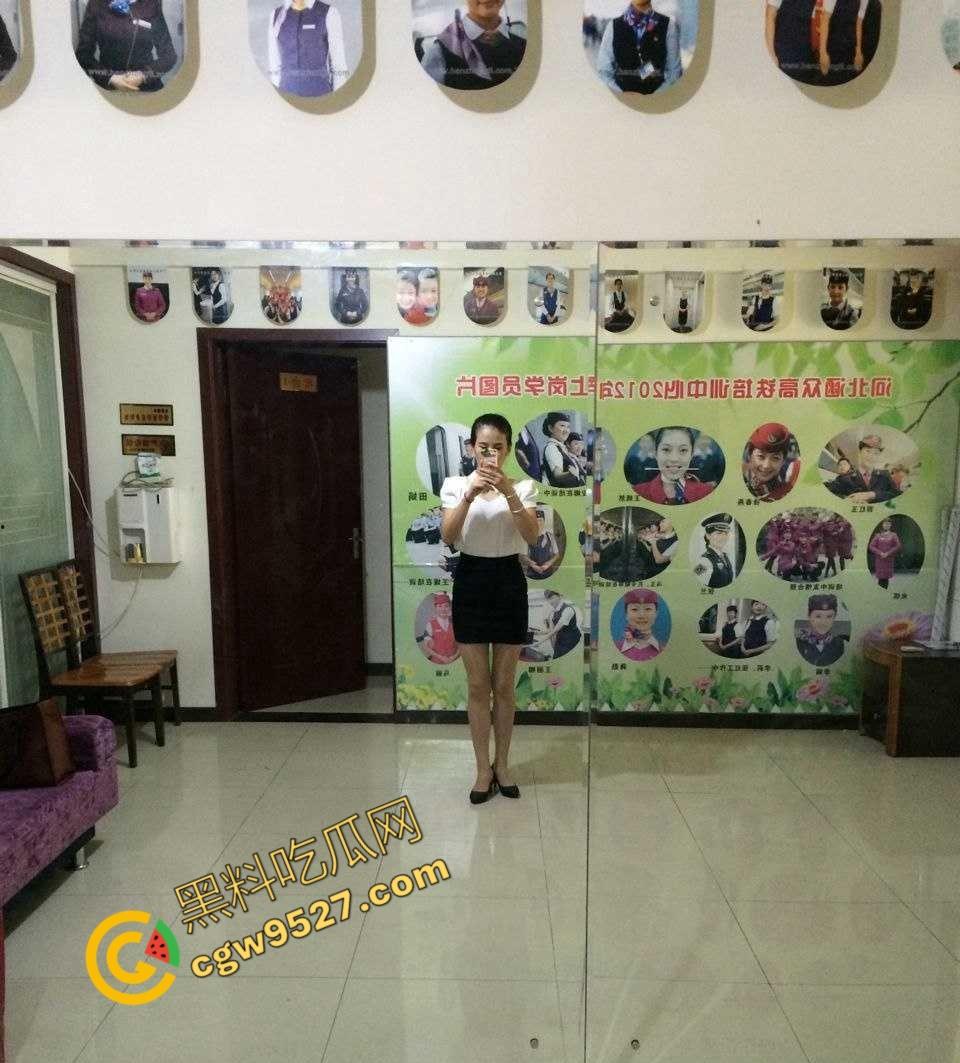 河北涵众高铁培训中心的不伦之恋！老师许佳佳的出轨与学生的激情，被学生调教十分淫荡-5