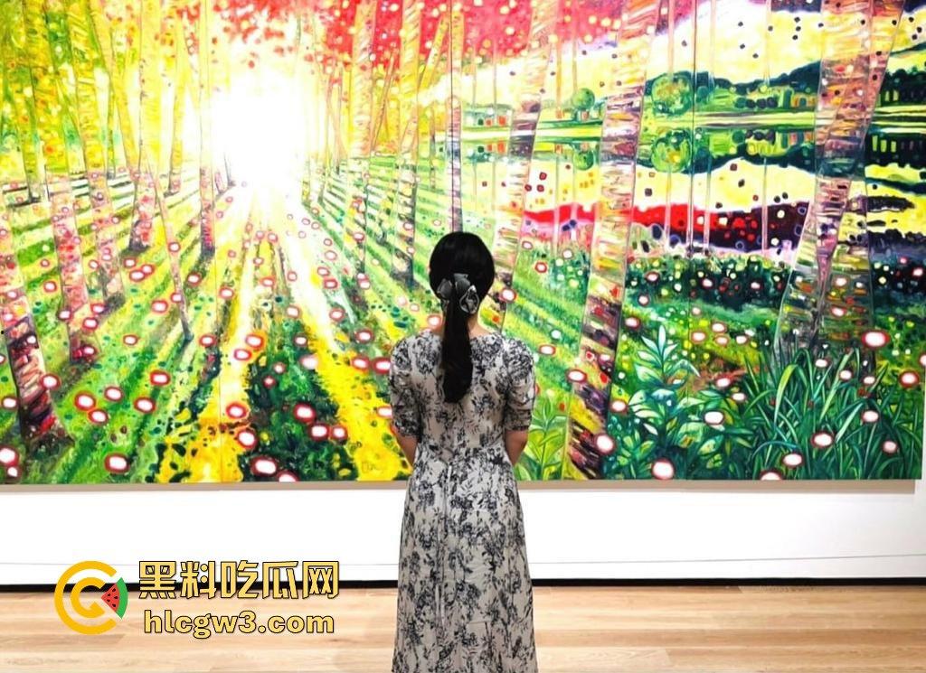 极品身材御姐【Rikak】上线 自曝福利顶级美颜反差超大,骚得像只母狗马甲线大奶加持,撸完直接虚脱!-5