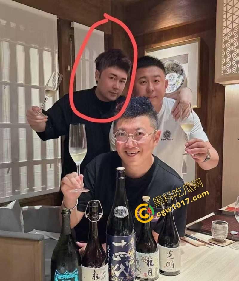 吴亦凡事件女主【都美竹】献身京圈50岁灰产大佬!三里屯酒店激情交欢性爱视频流出引发全网热议!-6