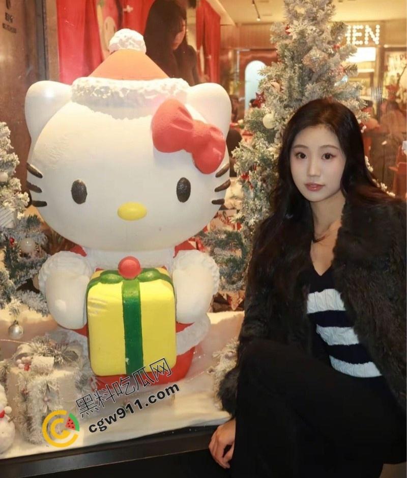 成都尤物【于晨曦】疯狂约炮曝光:清纯面具下的淫荡本性,口交深喉,女上骑乘,淫水四溅,十足的性瘾母狗!-6