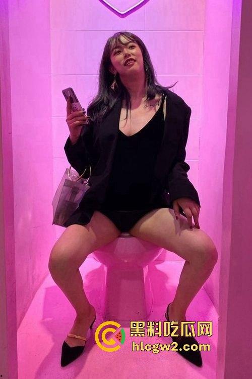 上海外高学历巨乳『李天柔』反差大翻车！清纯外表下的婊子心，和男友激情性爱视频流出，真是骚到不行！-5