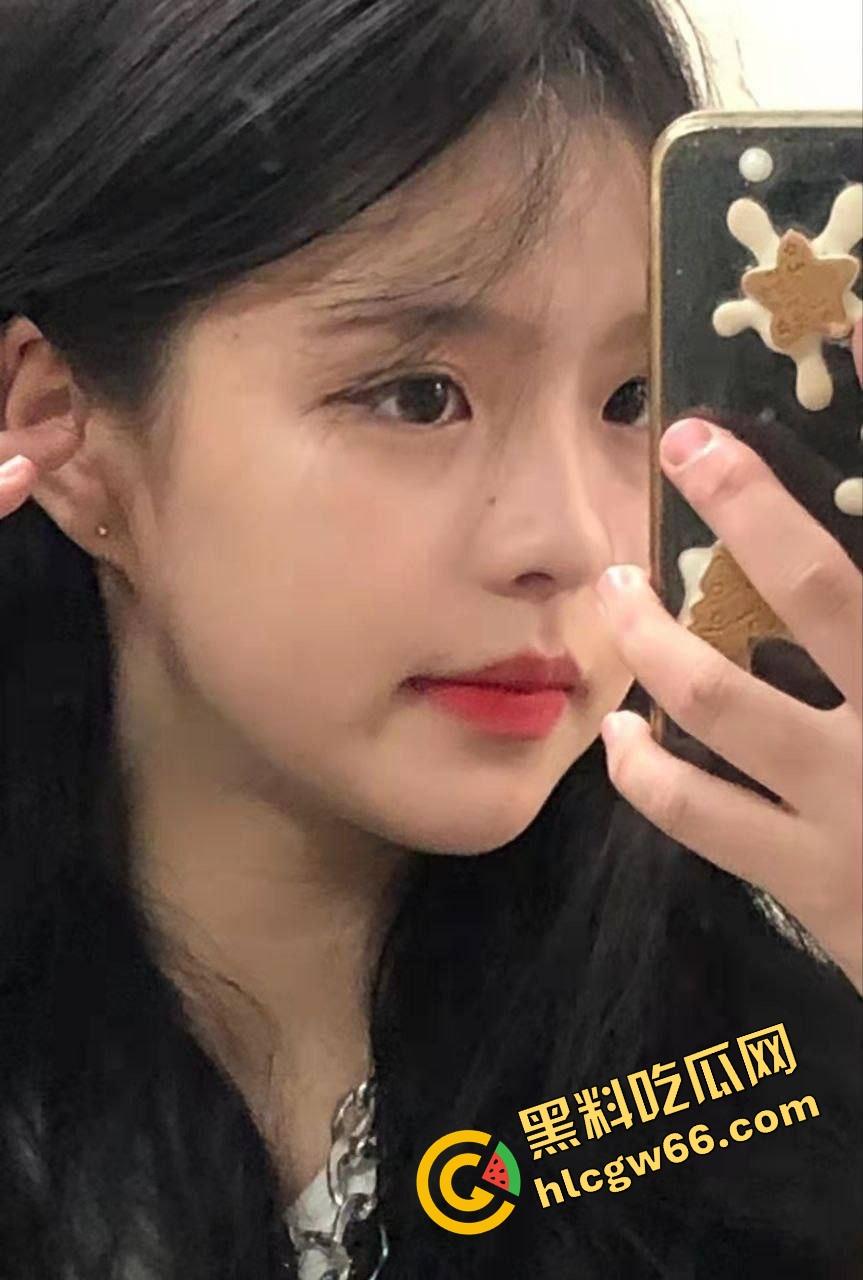 江西师范学院『李小雪』纯欲天花板曝光,极品颜值原味自拍流出,逼嫩得像刚剥的荔枝,准备开撸吧!-5