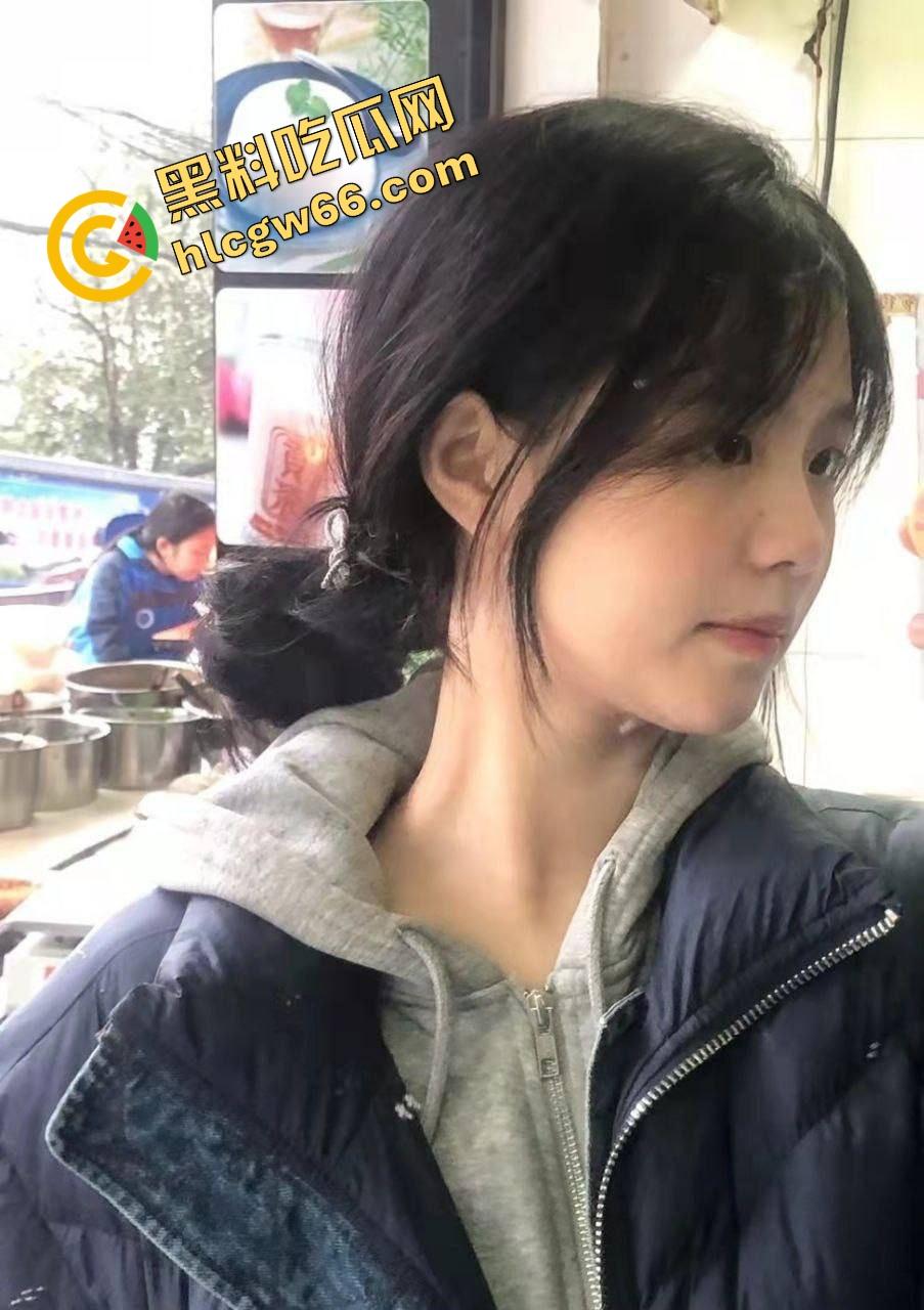 江西师范学院『李小雪』纯欲天花板曝光,极品颜值原味自拍流出,逼嫩得像刚剥的荔枝,准备开撸吧!-6