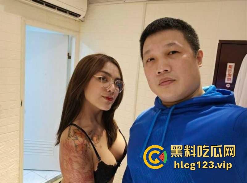 台湾推特网红健身帅哥辉哥，靠叫鸡拍摄贩卖视频，极品女神身材火辣被操得爽翻天！-3
