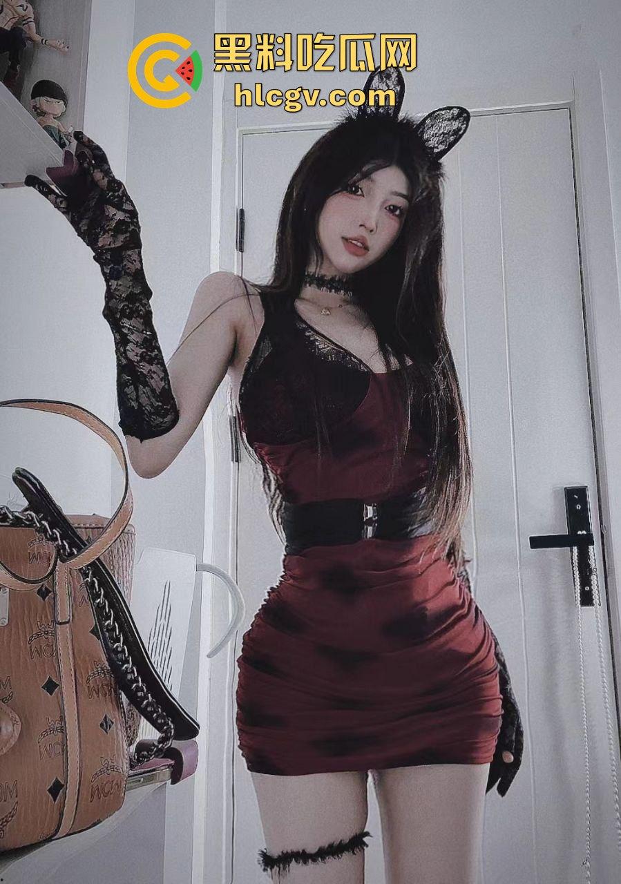 群友大哥硬砸软妹币拿下VV星球女主播！『宵夜789』擦边视频全曝光，女神胯下娇喘，舔狗集体心碎！-3