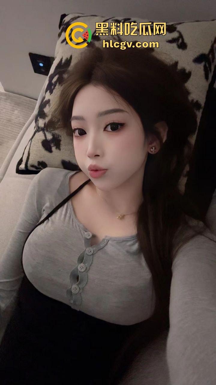 群友大哥硬砸软妹币拿下VV星球女主播！『宵夜789』擦边视频全曝光，女神胯下娇喘，舔狗集体心碎！-21