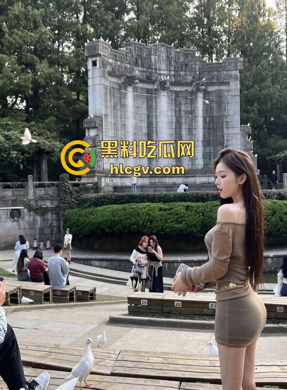 群友大哥硬砸软妹币拿下VV星球女主播！『宵夜789』擦边视频全曝光，女神胯下娇喘，舔狗集体心碎！-34