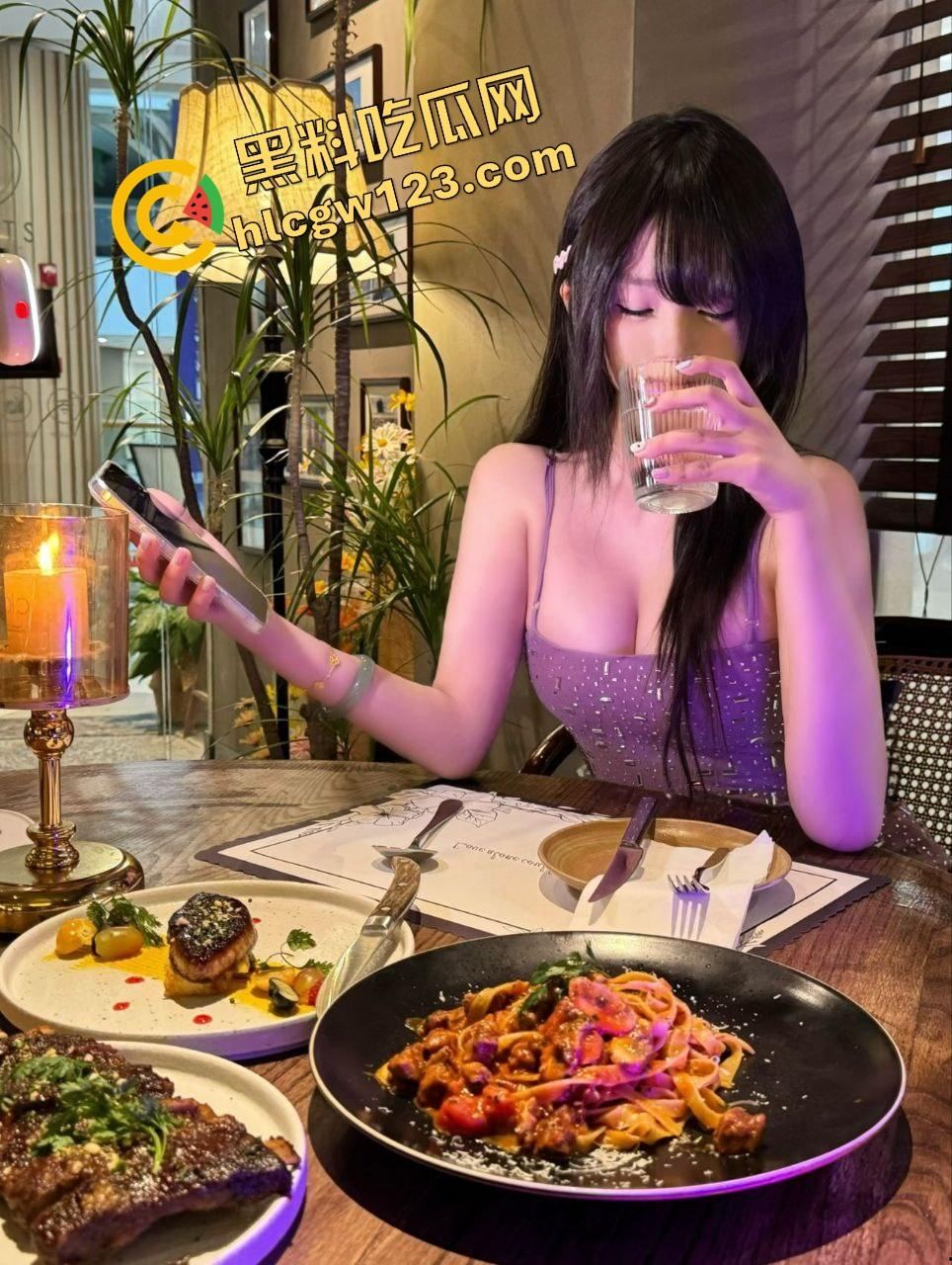 南宁精神小妹旅馆玩命,无套狂插中出喷满B,爽完上传QQ群开始卖片换烟钱,这种货色只适合操!-3