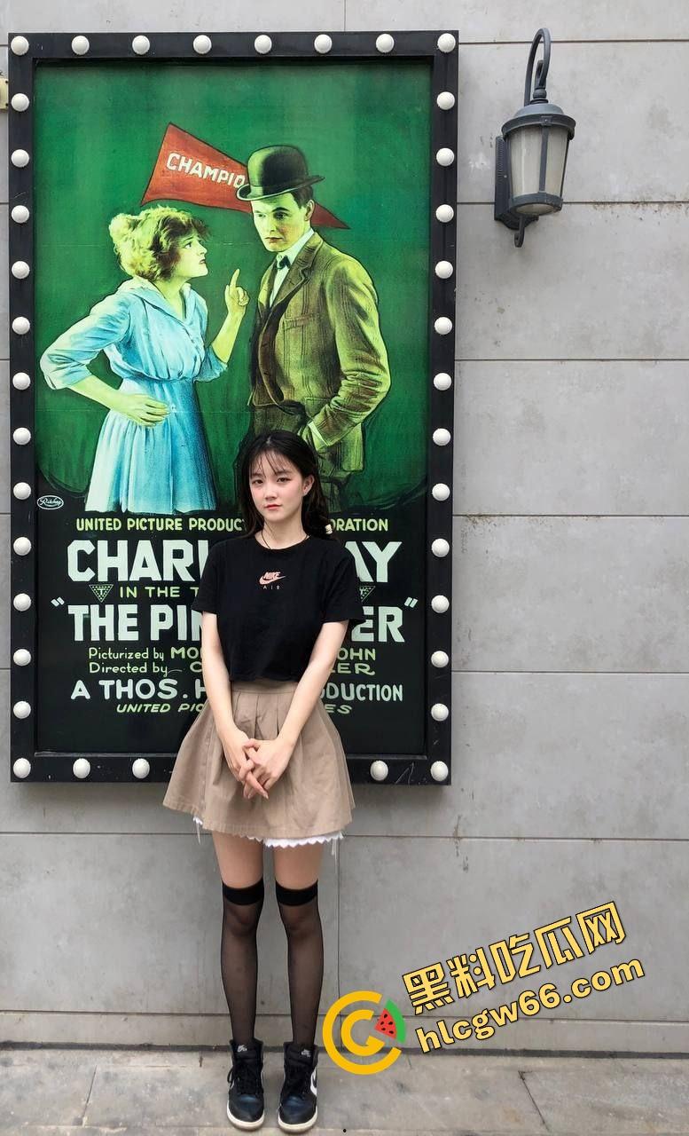 邯郸母狗『赵惠淼』穿汉服装清纯骗感情,背着男友偷肏被操上瘾,红黑开档丝袜跪舔口爆中出爽翻天!-3