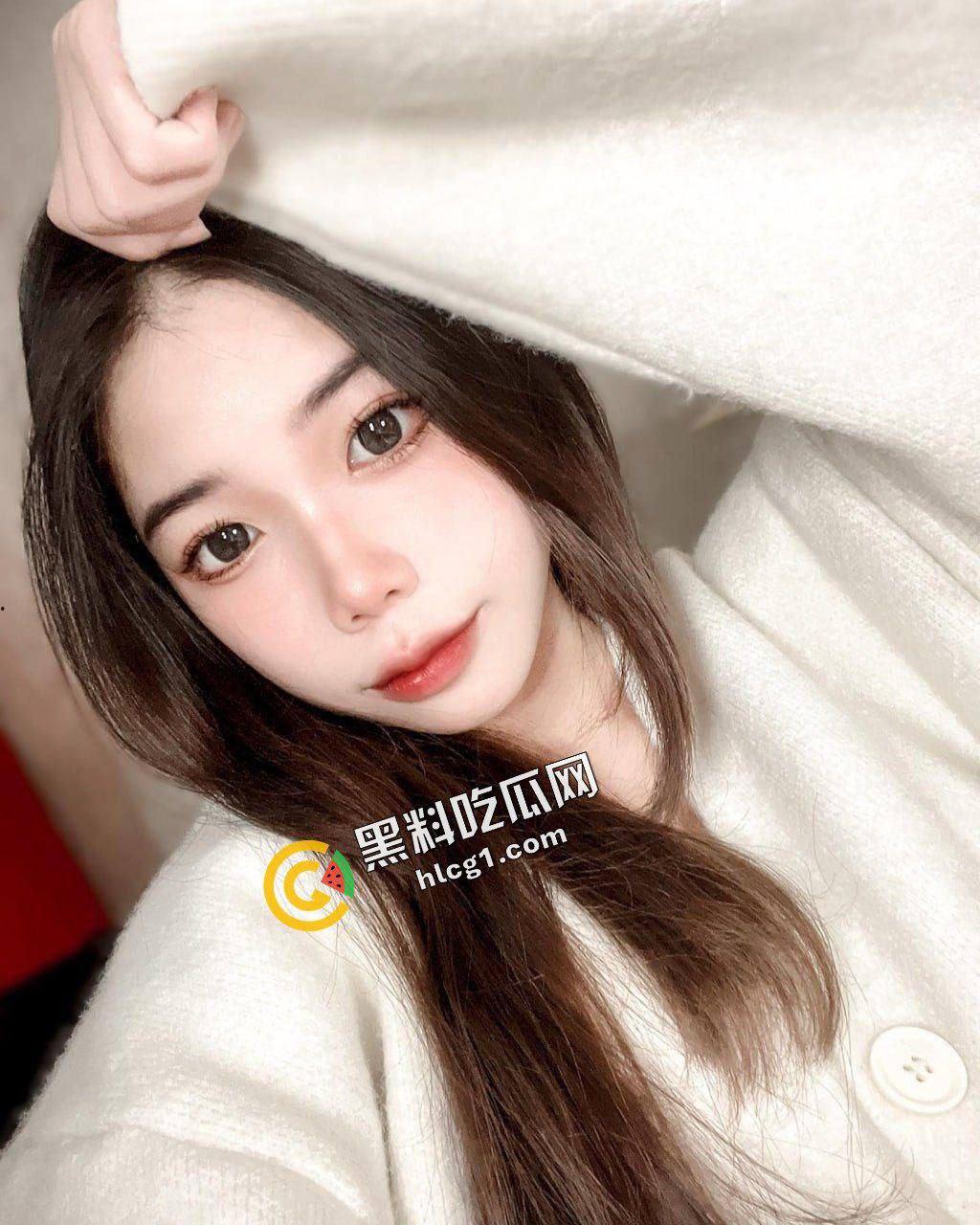 武汉职业学院大专妹『周晶晶』清纯又飒爽的御姐嫩妹 一毕业就献殷勤 找大哥包养 调教口交私拍流出-1