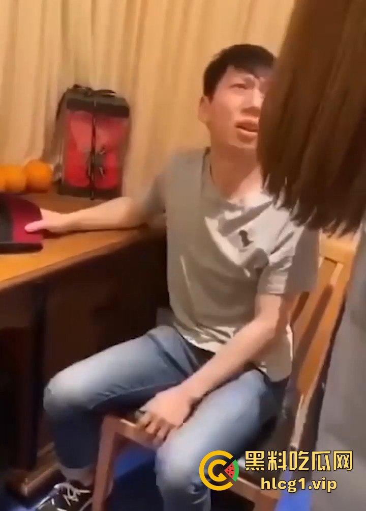 嫖妓不给钱？河南小伙王浩然惨遭爆打！头铁白嫖遭报应，被打得满地找牙！-7