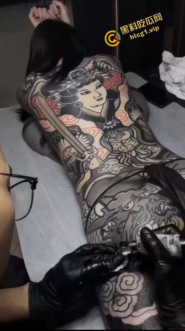 盘点各路 精神妹社会姐纹身！纹逼纹奶子 只为彰显母狗风范！-4