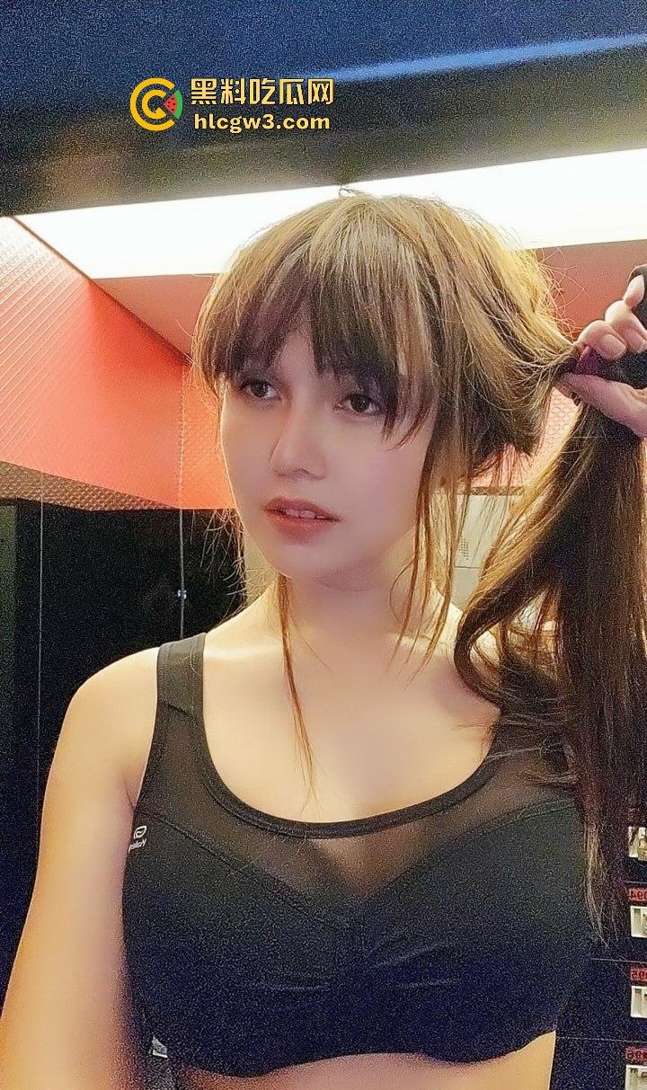 新加坡E杯混血骚货【Ada】长得像孙燕姿,OF大尺度露出,自慰撩骚男女通吃都搞!-7