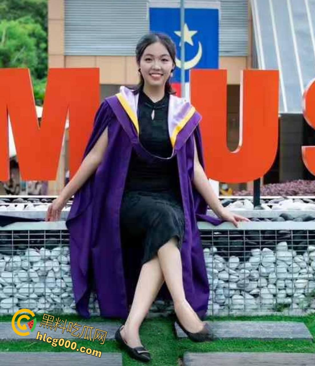 江西师范女大学生【郝梦瑶】,性感酮体户外露出,与多人狂欢淫乱做爱,反差私生活令人咋舌!-2