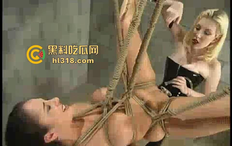 暗网猎奇！重口味女女调教，捆绑吊起开发，阴蒂拔罐，电击折磨，大奶子母狗爽得不要不要的！-6