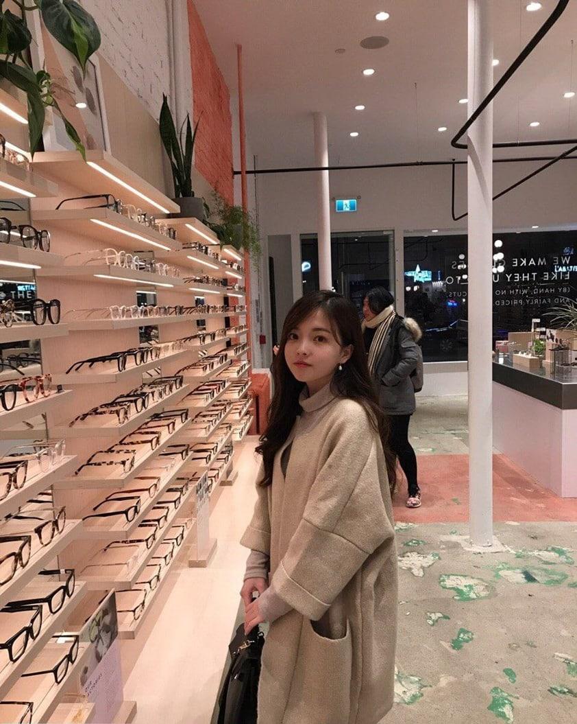 【情侣流出】高颜值妹子【李天宜】与男友啪啪口交性爱自P-1