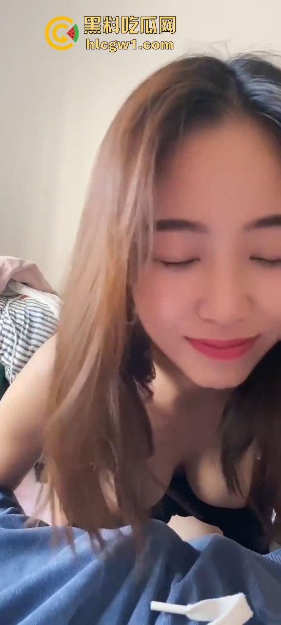 风骚少妇『孙颖怡』被爆浪逼舔蛋贼销魂!老公常年出差,她寂寞得被瓜友拿下,舔鸡老狗卖力被操到天亮!-7