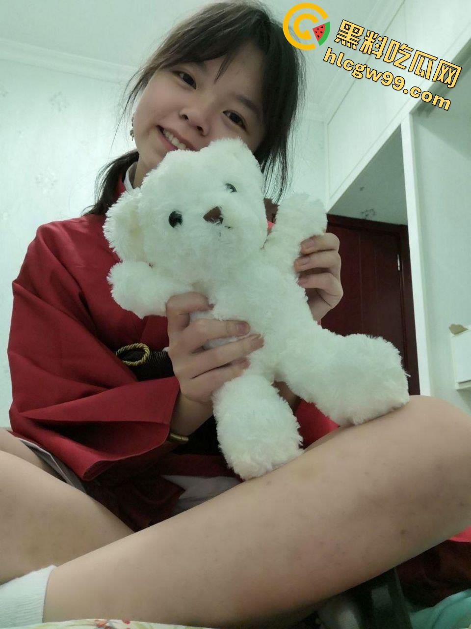 宁夏坤德学院性瘾少女【赵妍妍】舌钉乳钉装饰身体,翘起肥臀享受巨棒深入蜜穴!-3