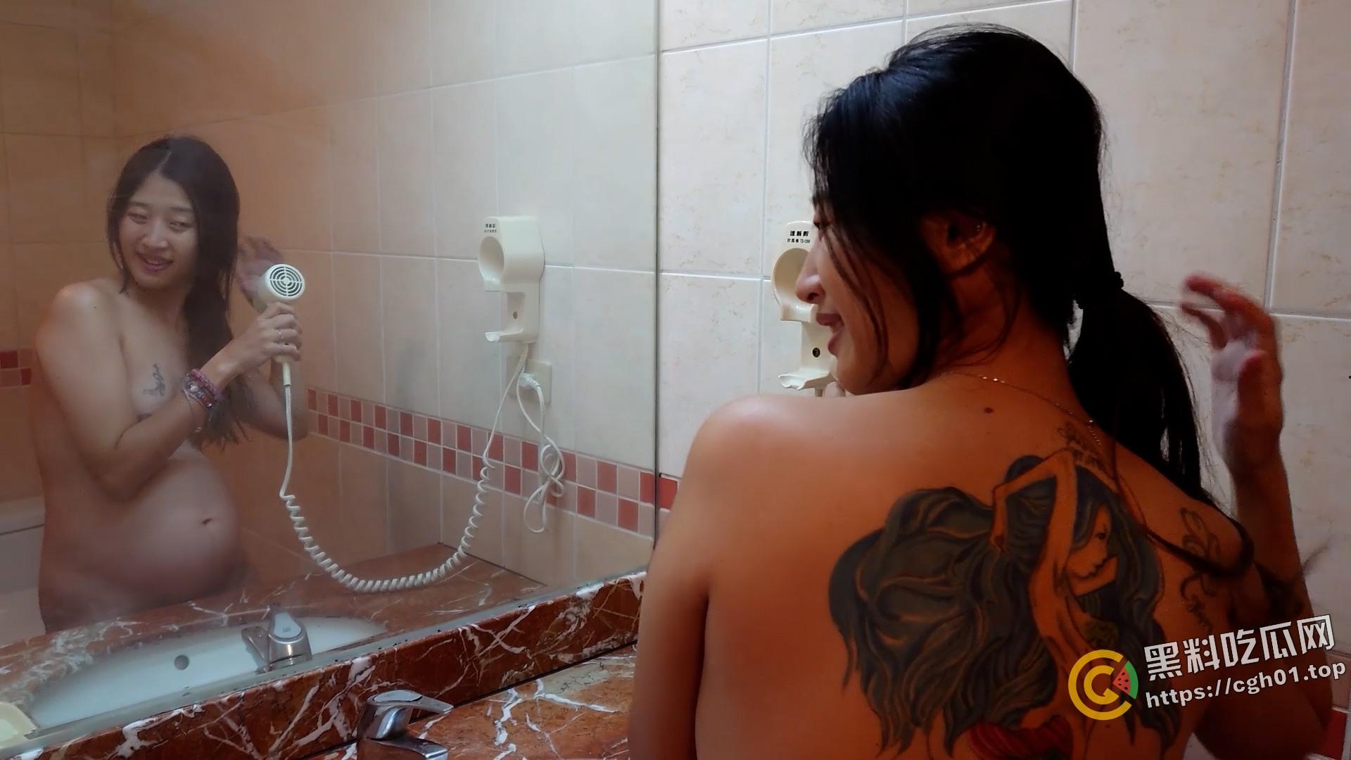 极品怀孕纹身少妇！怀着孩子都挡不住偷吃的心 大肚子都能被干的喘不上气 肚子里的小孩表示什么东西在捅我-13