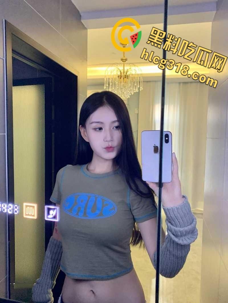 推特童颜美乳【为主而生】,清纯校园嫩妹,没想到有一对大奶子,翘臀被各种姿势无套内射!-2