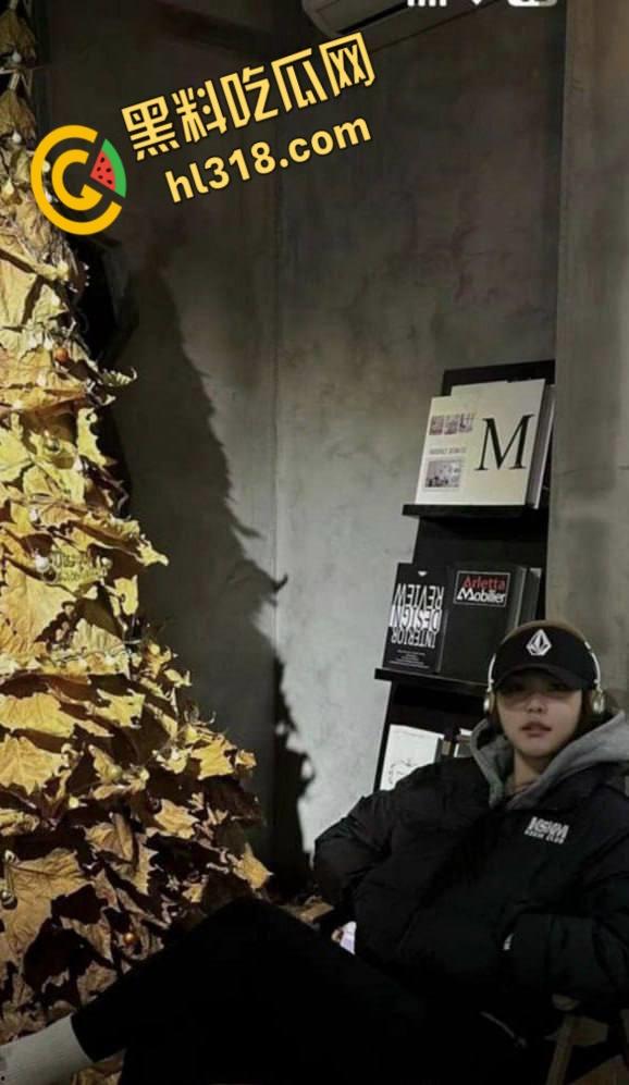 推特博主【一杆钢枪】,最新视频的女主竟是抖音网红【阿凡琦】,户外野战激情3P,声音身材完全暴露,实锤无疑 !-2