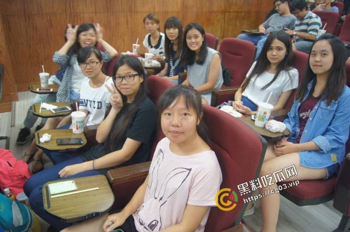 台湾中华大学 运输科技与物流管理系【黄子轩】性爱视频流出 全程表情痛苦 实则呻吟不断享受大屌蹂躏-4