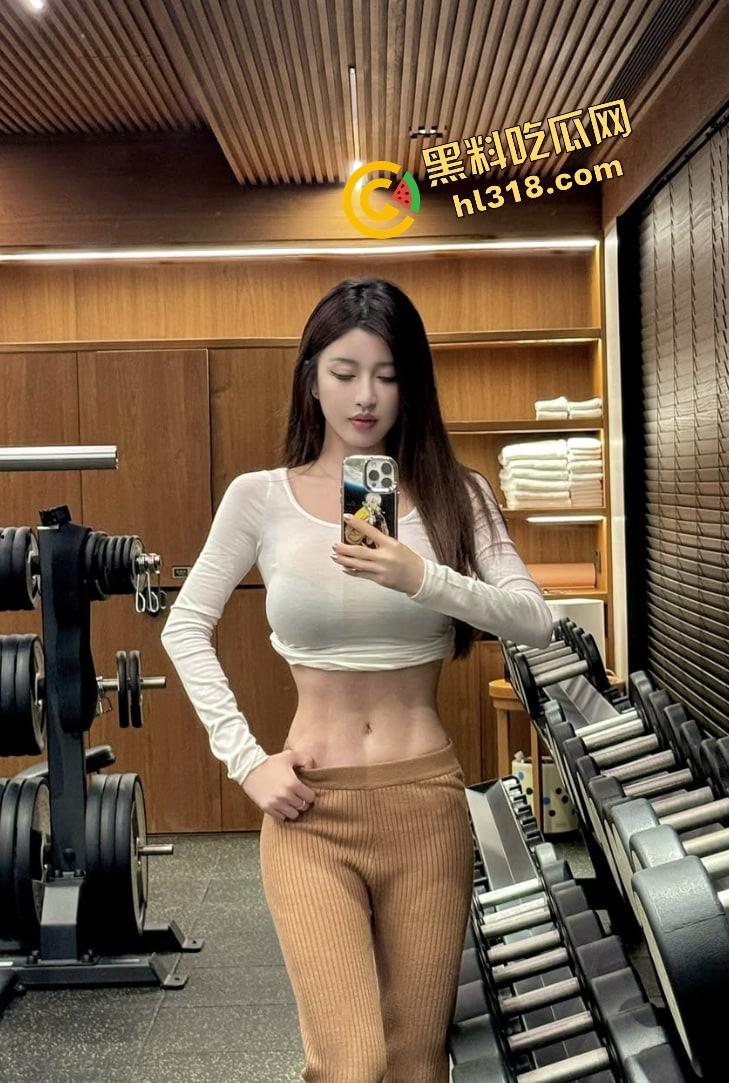 澳圈豪门再曝大瓜『何猷君』早和BY2妹妹孙雨生娃,跟亲妹骨科绯闻,爱妻好老板都是奚梦瑶陪跑出来的人设-16