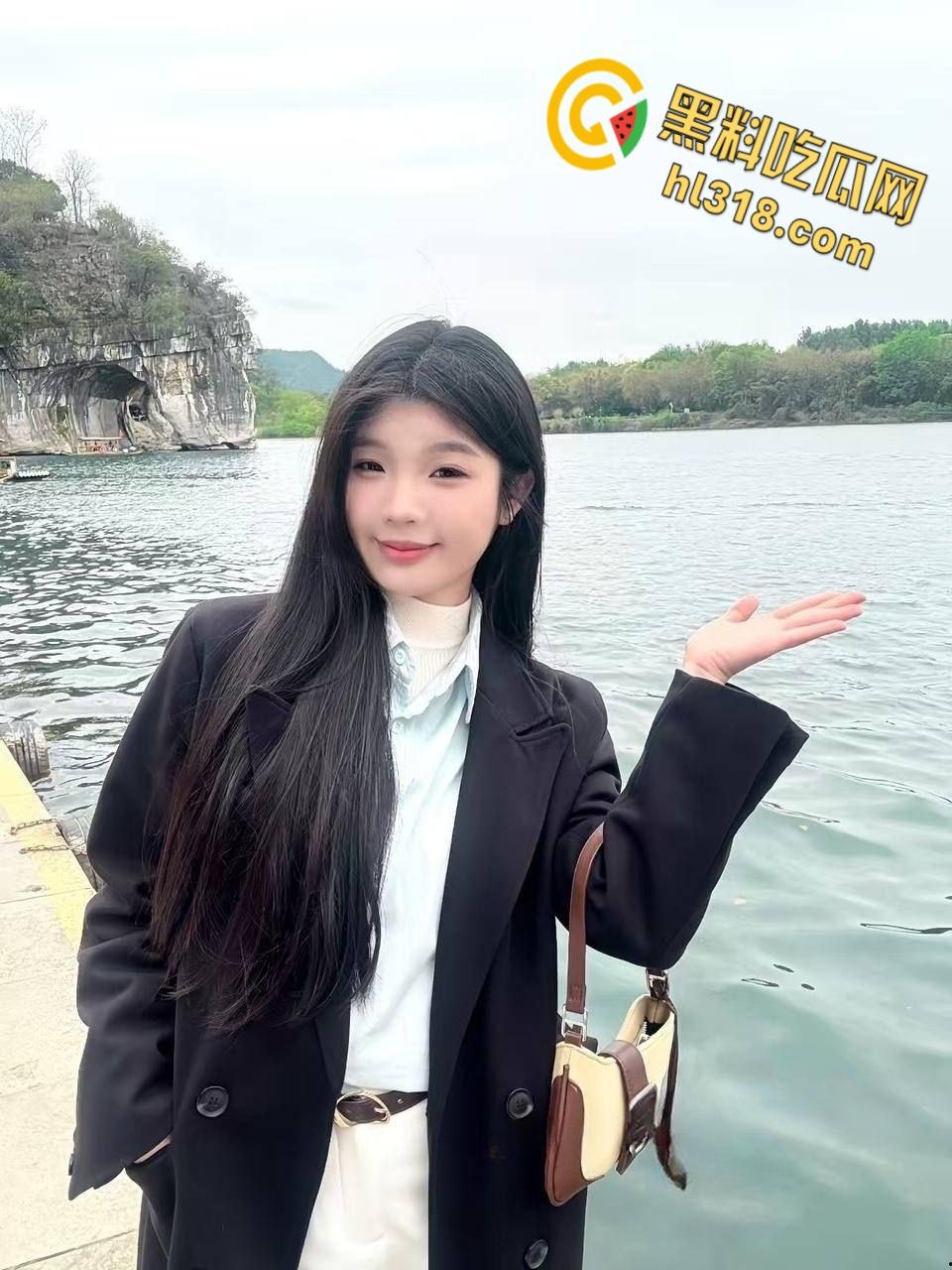 广西桂林理工大学【莫韩秋】,与男友激情啪啪视频曝光,丰满翘臀母狗被后入爆菊花,爽到浪叫连连 !-2