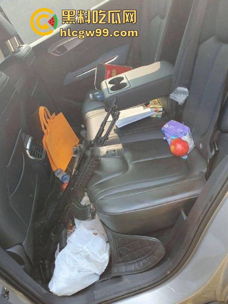 海外大事件!手枪威胁不管用,后面紧急调AK兄弟出来镇场面?柬埔寨还真乱,亡命之徒也真不怕死。-3