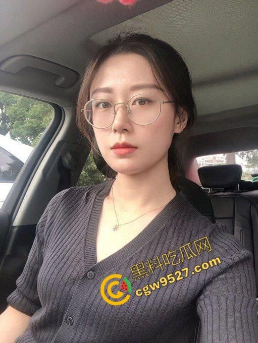 隔壁老王的淫乱之战!山东人妻何舒出轨,老公查看监微信群控怒曝两人,画面火辣,呻吟不断-10