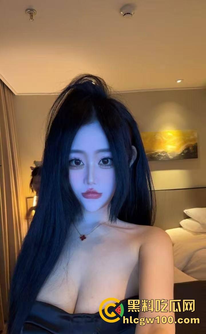 杭州水桶天王【赵懿尔】P图像黑山老妖,美颜挡不住丑到被卡走,整容归来还是土逼,简直江浙沪圈里的毒瘤!-3