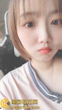 长沙反差母狗【余美婷】老公不在家性瘾犯了,被网调拍摄各种视频照片,这嫩乳肥臀真的看的带劲-3