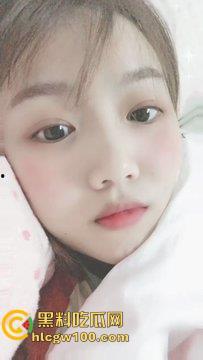 长沙反差母狗【余美婷】老公不在家性瘾犯了,被网调拍摄各种视频照片,这嫩乳肥臀真的看的带劲-5