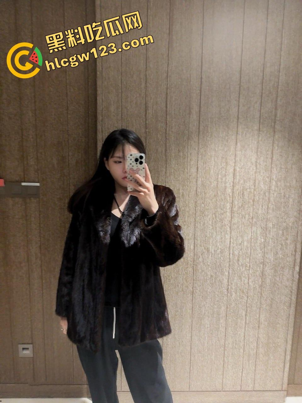 武汉理工极品软妹『舒音』奶大得能开罐头，口爆吞精三连喷，嘴巴比矿泉水还能装！-7