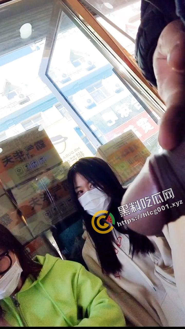 国产大变态 街射篇 速射通关达人  专门挑街头的年轻路人妹子露屌  主打一个真实 （四）-2