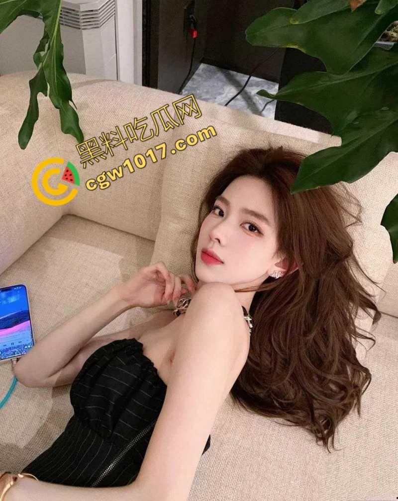 抖音千万级网红【孙一宁】被【王思聪】亲自实锤,双性恋女神竟是高端卖逼女,四年舔狗换来女神露脸口交视频!-4