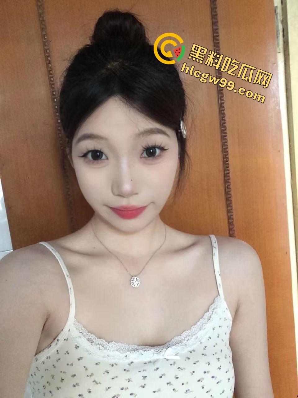 湖南长沙模特御姐反差婊【肖婷雪】做鸡上门约炮狠狠上位夹吸,淫荡内射粉嫩骚逼!独家曝光流出!-1