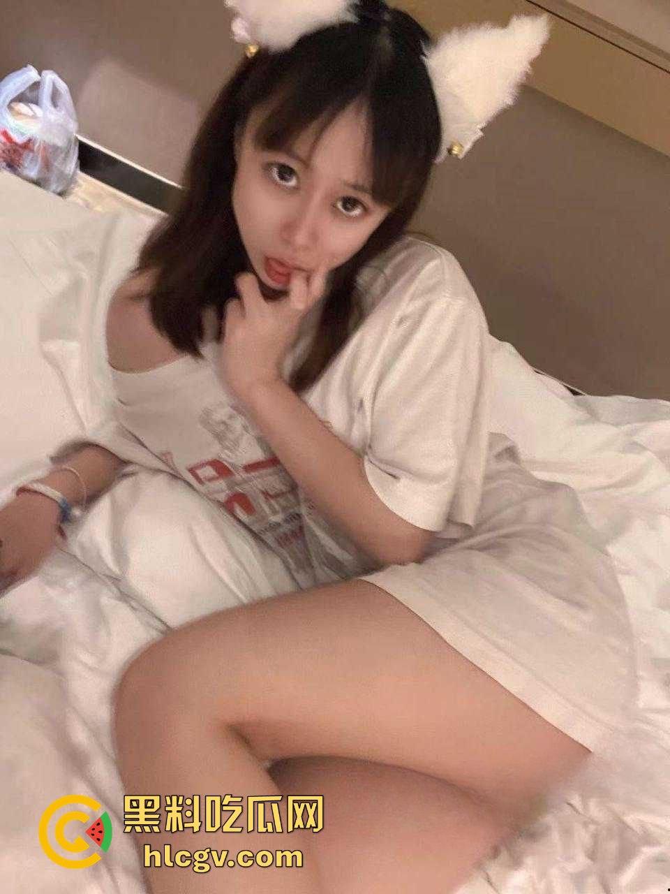 前海航高管女儿【谭昕芸】翻车!清纯外表下竟是调教成瘾的女海王,沦为胯下玩物!-7